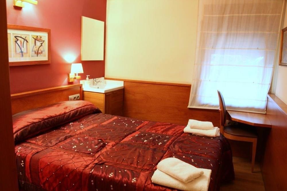 Hostal Fonda Galicia Cardedeu Eksteriør billede