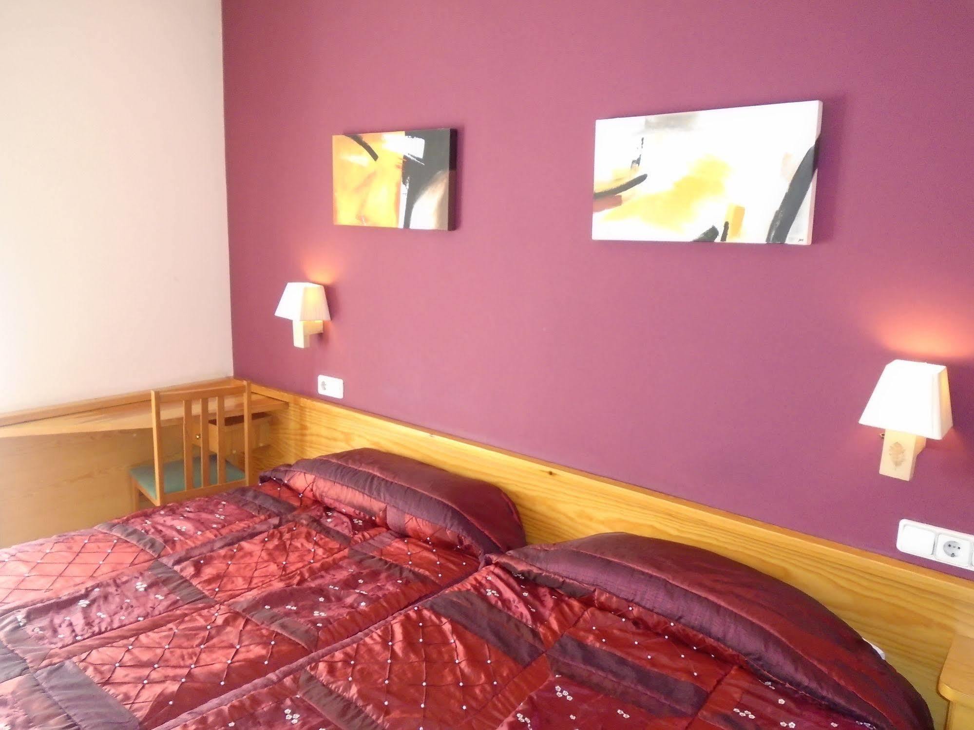 Hostal Fonda Galicia Cardedeu Eksteriør billede
